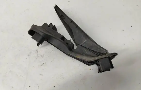 Volkswagen Jetta V Accelerator throttle pedal 1K1721503L 6PV00860000