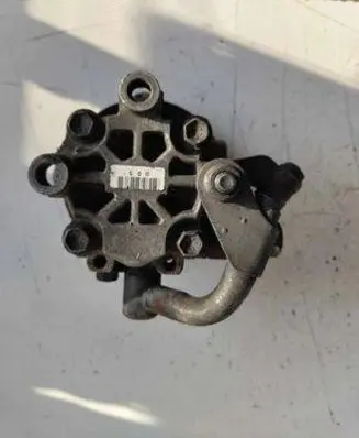 Toyota Corolla E120 E130 Power steering pump