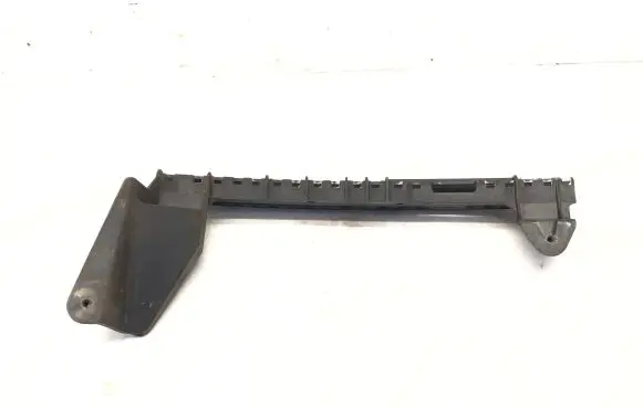 Audi Q7 4L Rear door windshield rail 4L0839067