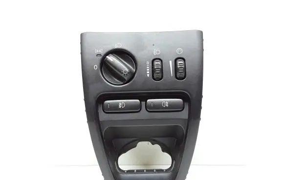 Volvo XC90 Light switch 8685452