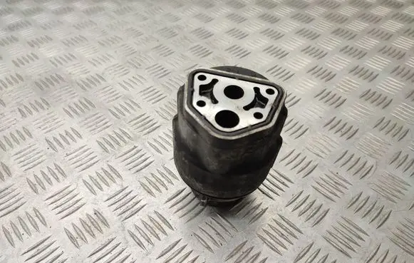 Toyota Avensis T250 Oil filter cover 