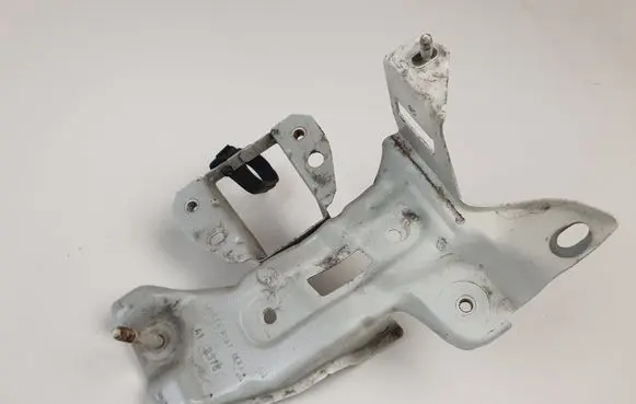 Alfa Romeo Giulietta Other engine bay part