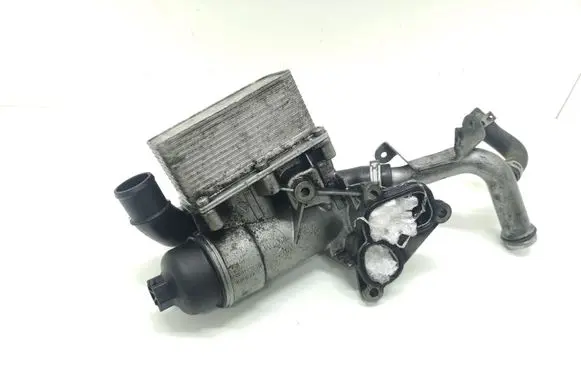 Opel Movano B Oil filter mounting bracket 8201005241 70346749 F3475312765