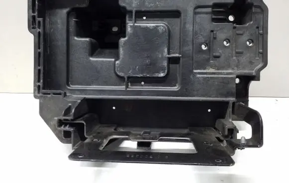 Hyundai Tucson IV NX4 Battery tray 37150N7000