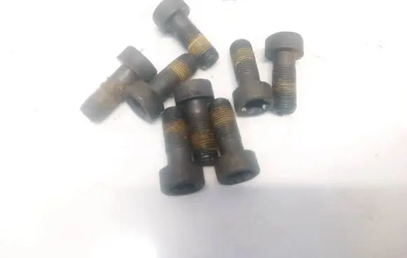 KIA Ceed Nuts/bolts 