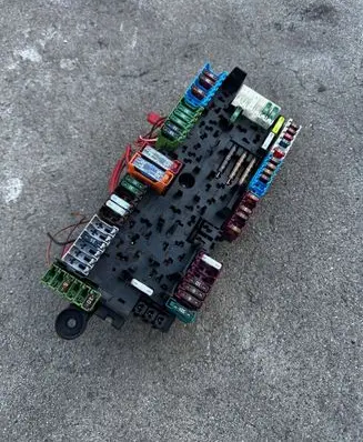 Mercedes-Benz Sprinter W907 W910 Fuse box set A9075450100