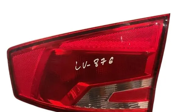 Seat Toledo IV (NH) Rear/tail lights 18489602