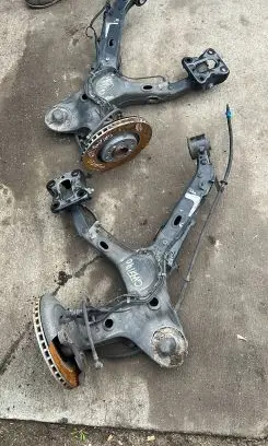 Opel Vivaro Rear axle beam 