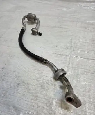 Ford Kuga II Air conditioning (A/C) pipe/hose 