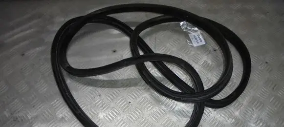 Volvo XC90 Sliding door rubber seal 