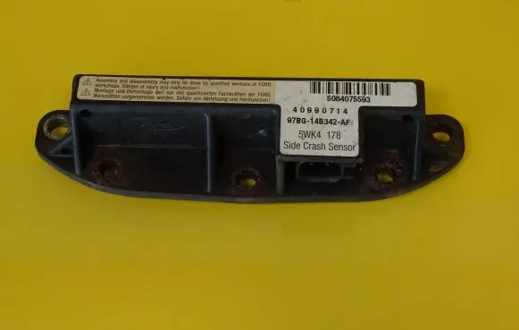 Ford Mondeo Mk III Airbag deployment crash/impact sensor 97BG-14B342-AF