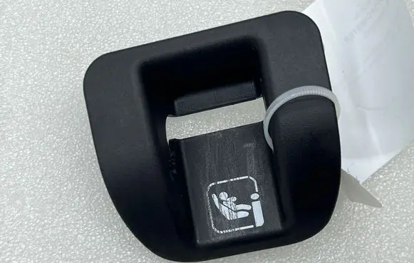 Suzuki Vitara (LY) ISOFIX cover 8722861M0