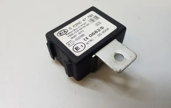 KIA Sorento Immobilizer control unit/module 0K2NC677B0 3820715773