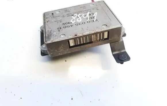 Audi A4 S4 B7 8E 8H Antenna control unit 8e0035456b