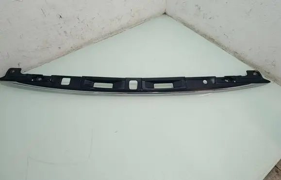 Lexus GS 250 350 300H 450H Tailgate trim 7680130240 7680130250