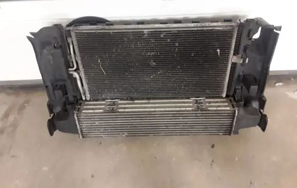 Volvo XC70 Radiator set 