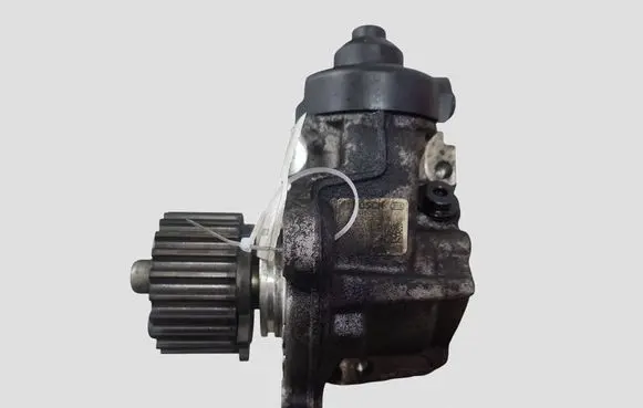 Volkswagen PASSAT B6 Fuel injection high pressure pump 0445010507 03L130755 03L130111D