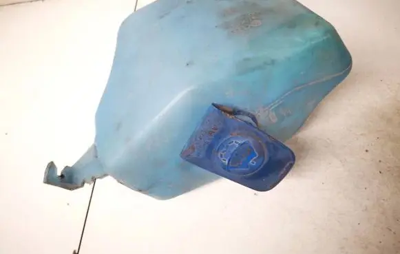 Volkswagen PASSAT B3 Windshield washer fluid reservoir/tank 357955453B