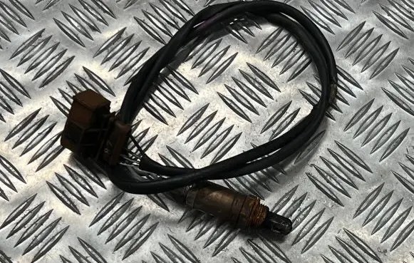 Audi A4 S4 B5 8D Lambda probe sensor 0258003757758 021906265