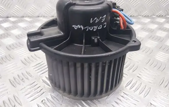 Toyota Corolla E110 Front door blower motor MF016070-0030