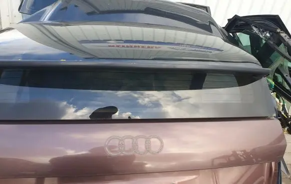 Tailgate/trunk/boot lid