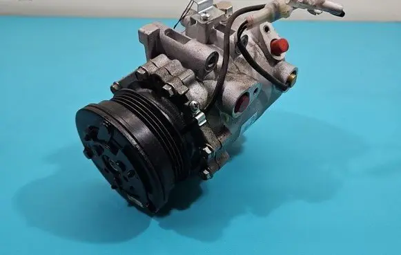 Suzuki Swift I Air conditioning (A/C) compressor (pump) KTT090079 IMPRK1505863