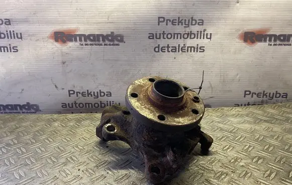 Volkswagen Transporter - Caravelle T4 Front wheel hub