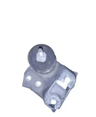 Subaru Outback (BS) Engine mount bracket