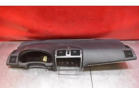 Toyota Avensis T270 Dashboard