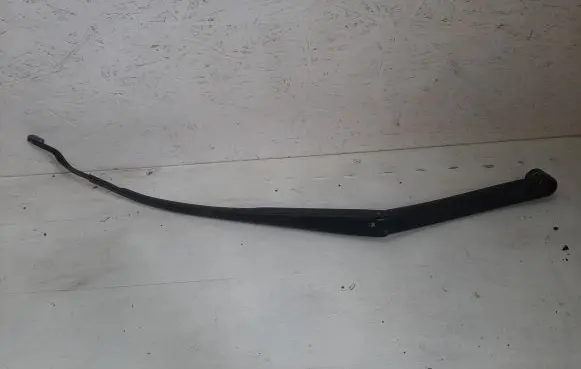 Hyundai i30 Front wiper blade arm 2325