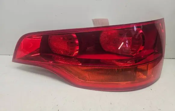 Audi Q7 4L Rear/tail lights 4L0945094