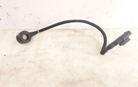 Mercedes-Benz C W204 Fuel cut-off switch A0071531228