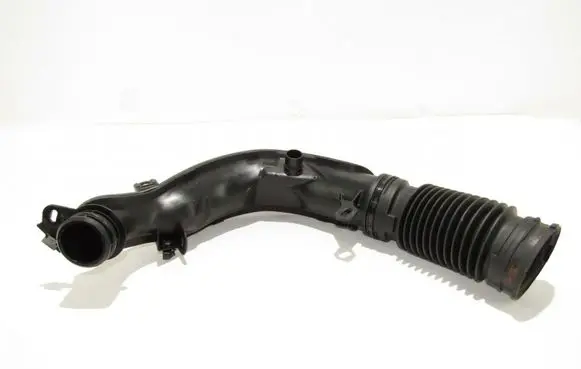 Peugeot 3008 I Intercooler air channel guide m06021a152e
