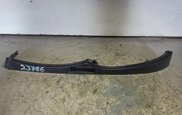 BMW 3 E46 Under headlight/headlamp trim 7030551