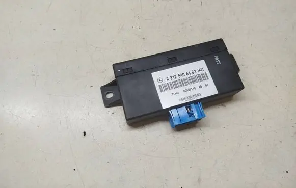 Mercedes-Benz E W212 Air suspension control unit module (rear) A2125406462
