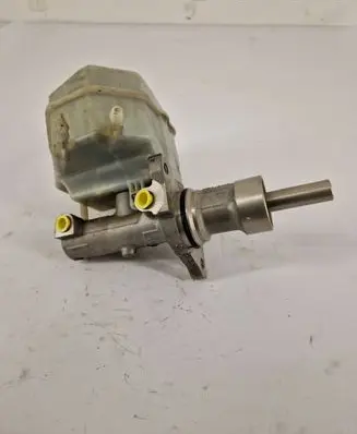 Mercedes-Benz Sprinter W906 Master brake cylinder 0204051044