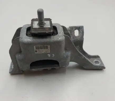 Mini Cooper Countryman R60 Engine mount bracket