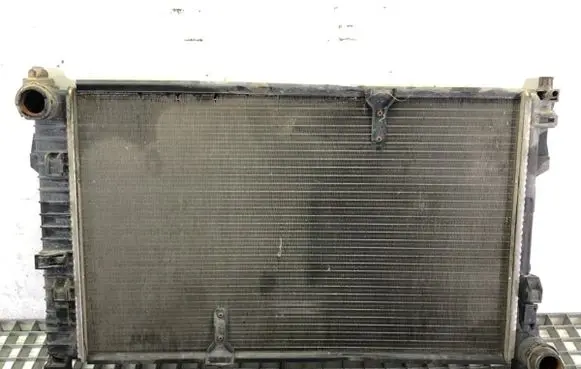 Mercedes-Benz C AMG W203 Coolant radiator A2035000403KZ