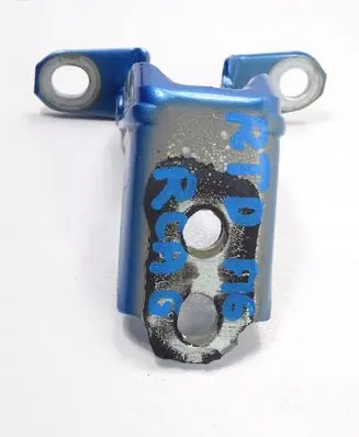 Nissan Juke II F16 Rear door lower hinge