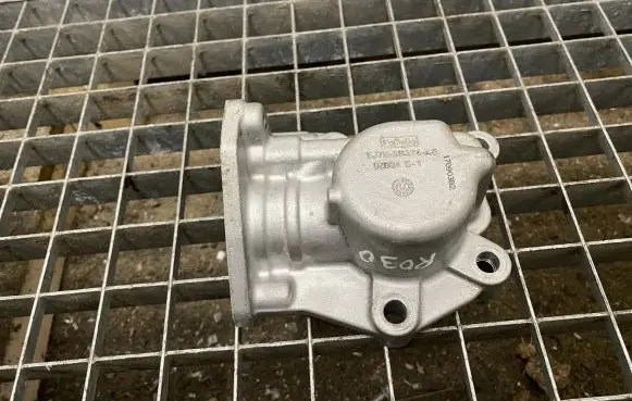Ford Mustang VI Mechanical fuel pump EJ7E9B374AE