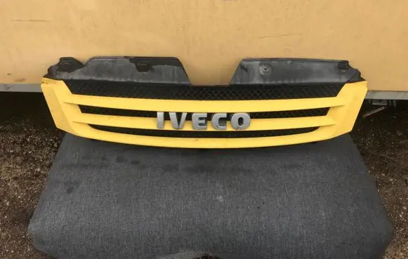 Iveco Daily 35 - 40.10 Front grill 3802803 38028012259
