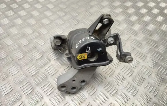 Engine mount bracket