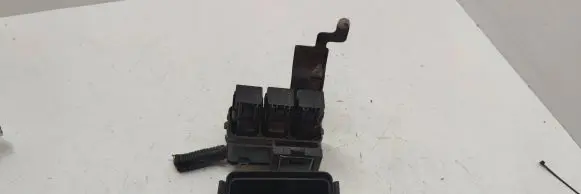 Nissan Qashqai Fuse box set 64200049