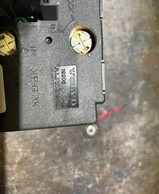Volvo V50 Center console 