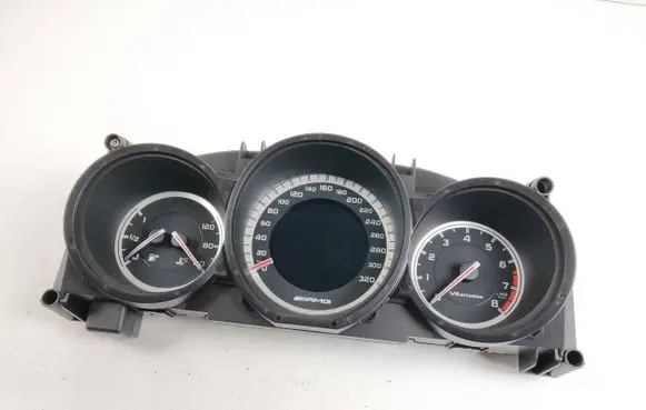 Speedometer (instrument cluster)