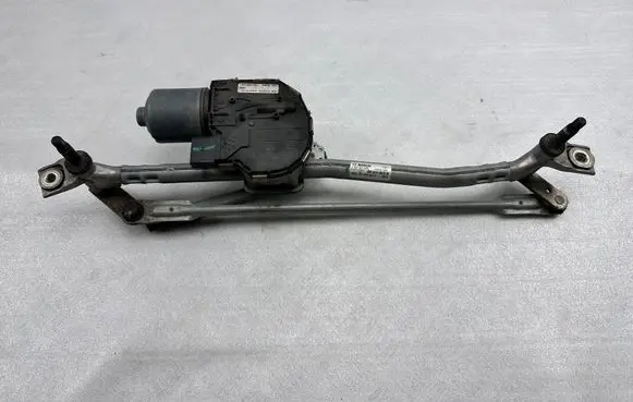 Audi A8 S8 D4 4H Front wiper linkage and motor 4H1955023D 4H1955023