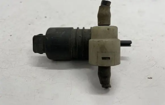 Opel Zafira B Windscreen/windshield washer pump