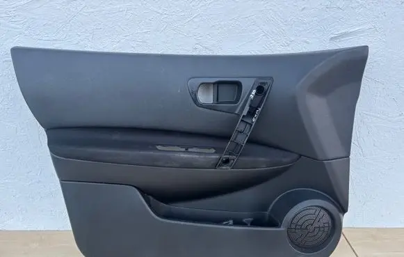 Nissan Qashqai Front door card panel trim 80977JD100