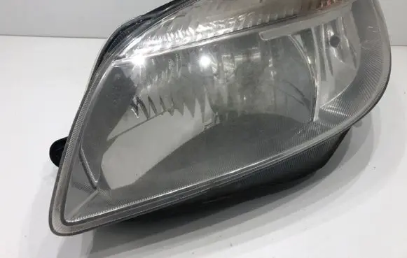 Skoda Fabia Mk2 (5J) Headlight/headlamp