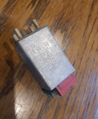 Mercedes-Benz S W126 Other relay 897124 83M12 1265404745